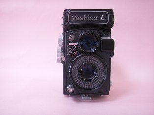 Yashica-E